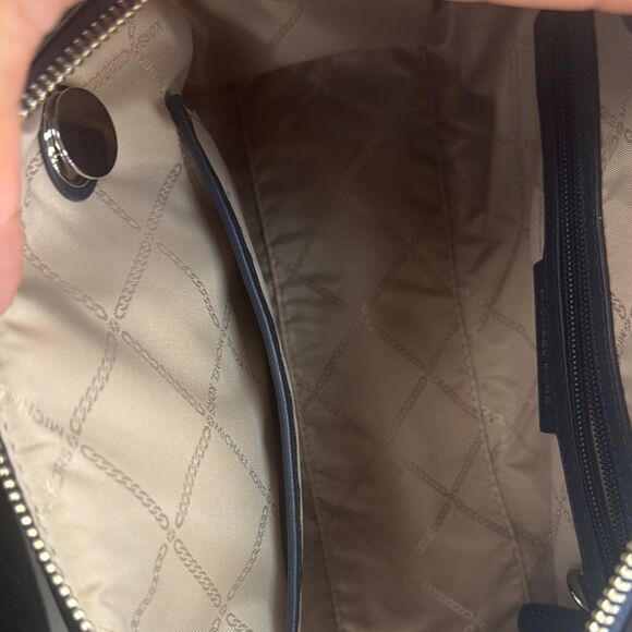 Michael kors bag - Picture 8 of 8